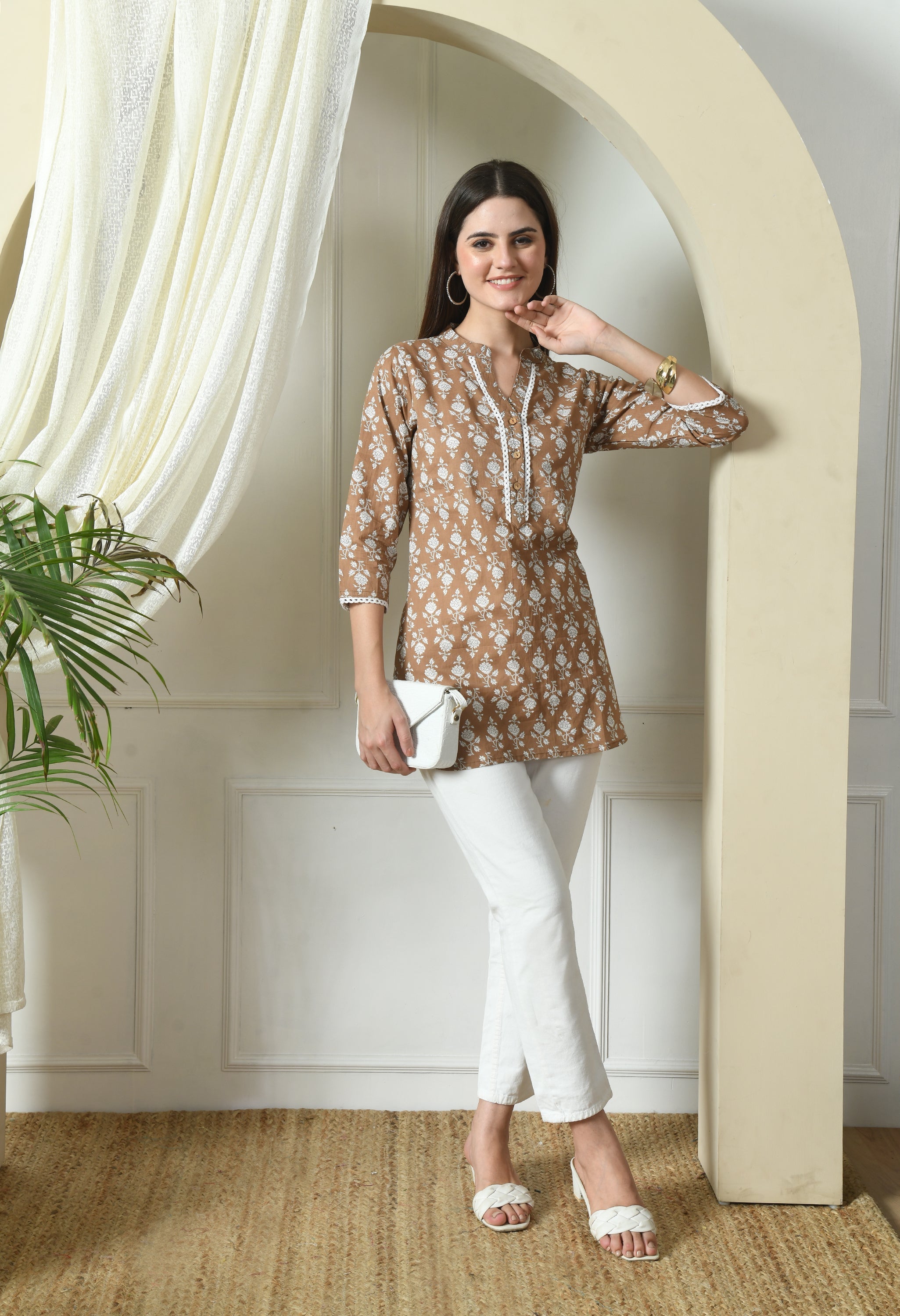 Mandarin Collar Printed Kurta