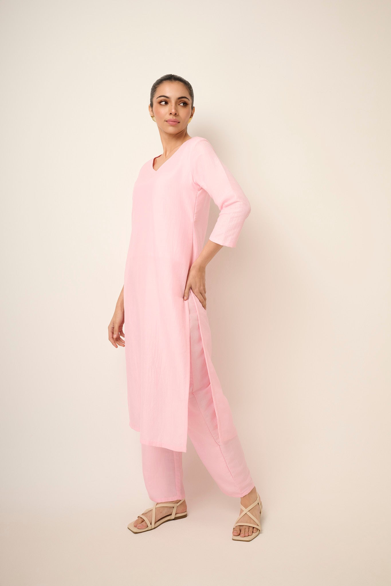 Advika Kurta Set