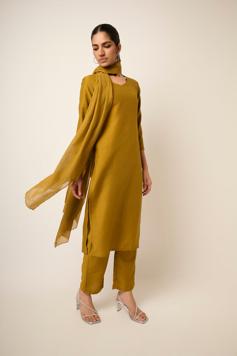 Esha Kurta Set