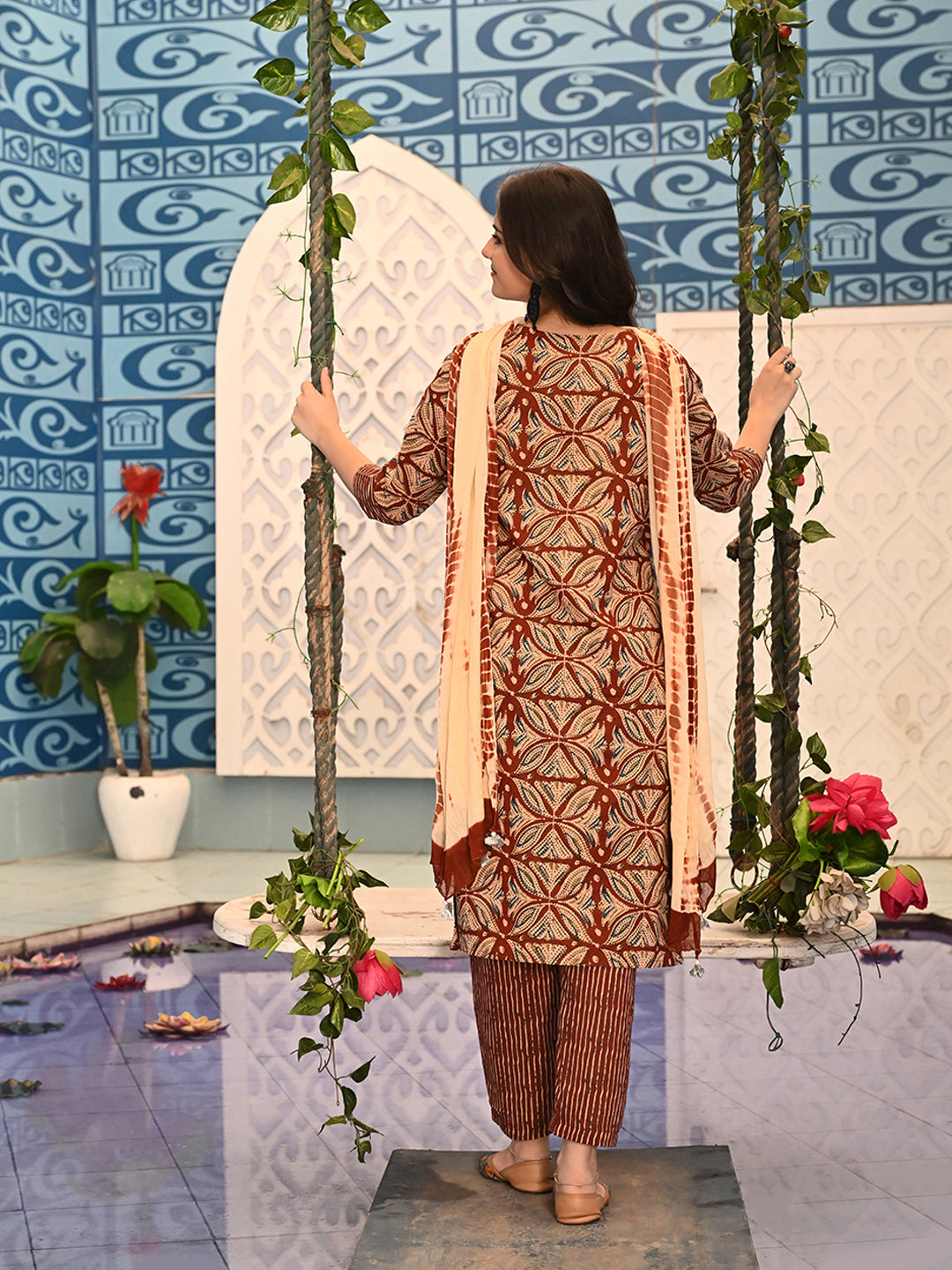 Earthy Kurta Pant Dupatta Set