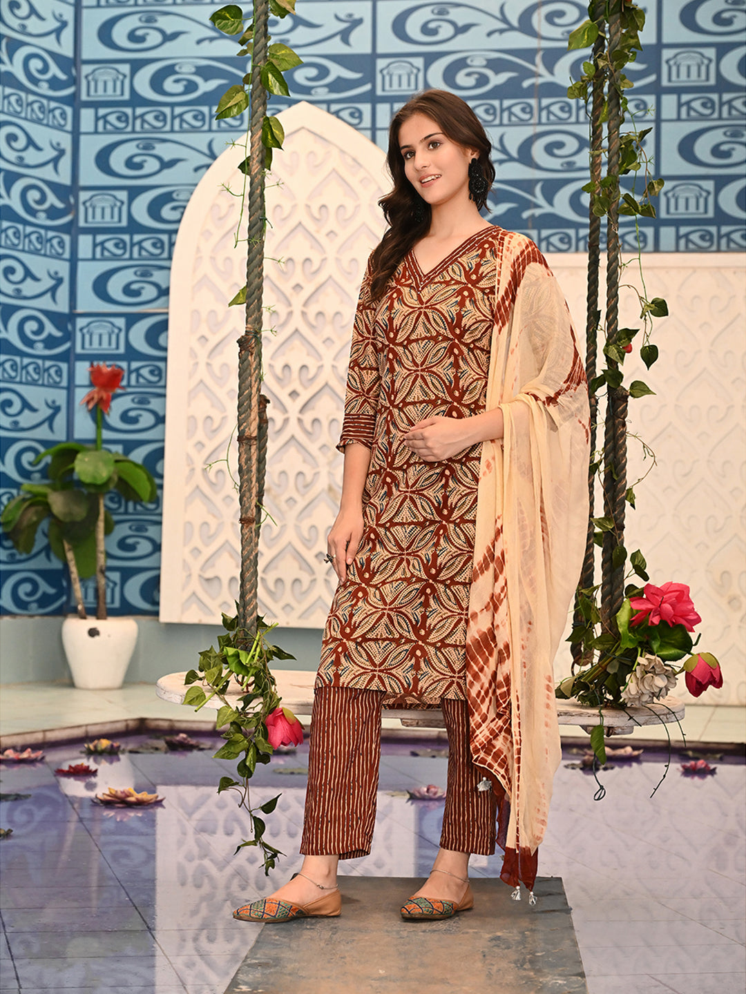 Earthy Kurta Pant Dupatta Set