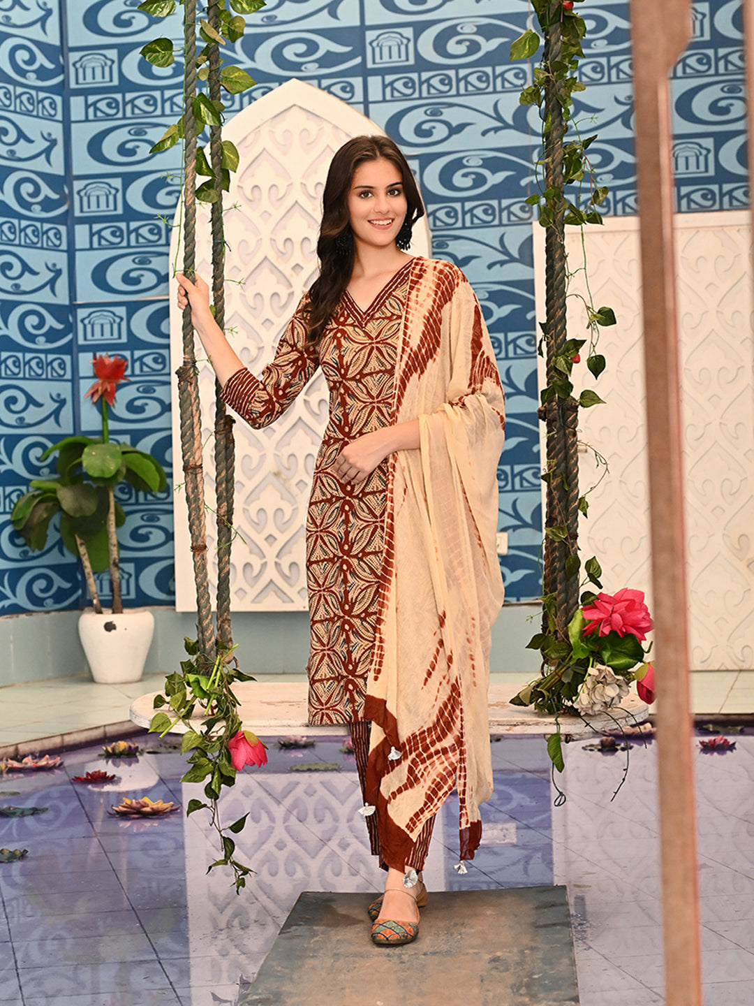 Earthy Kurta Pant Dupatta Set