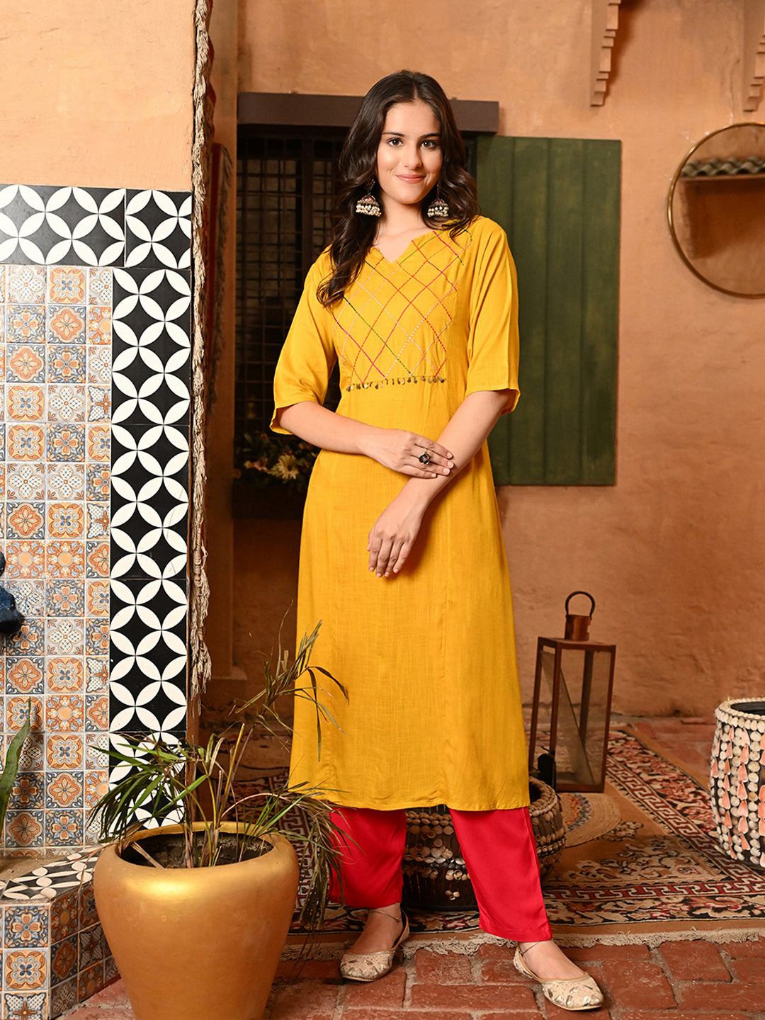 Aarohi Kurta Pant Set