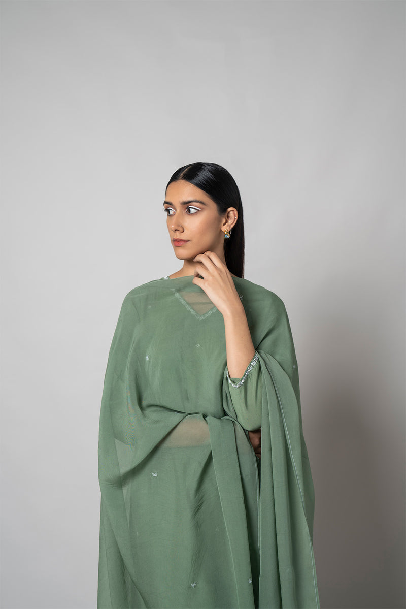 Spanish Green Hand Embroidered-Silk Kurta Set - House of Ayuda