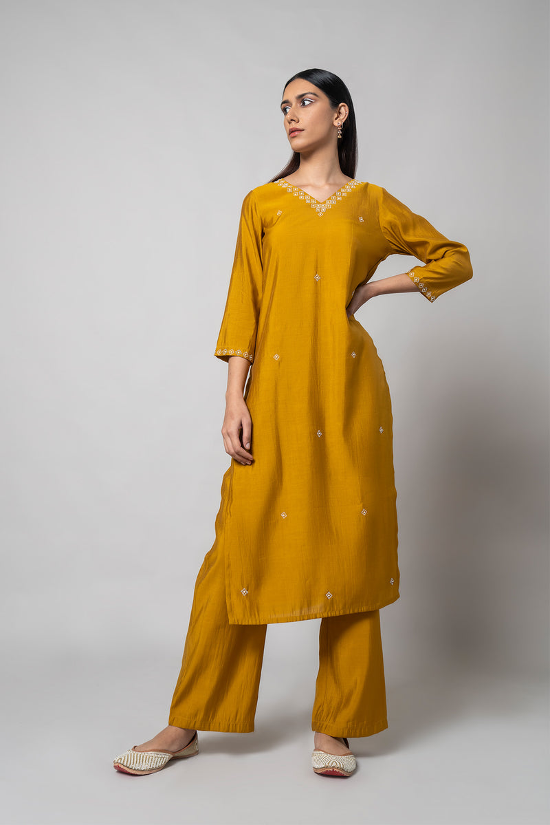 Satin Sheen Gold Silk Kurta Set - House of Ayuda